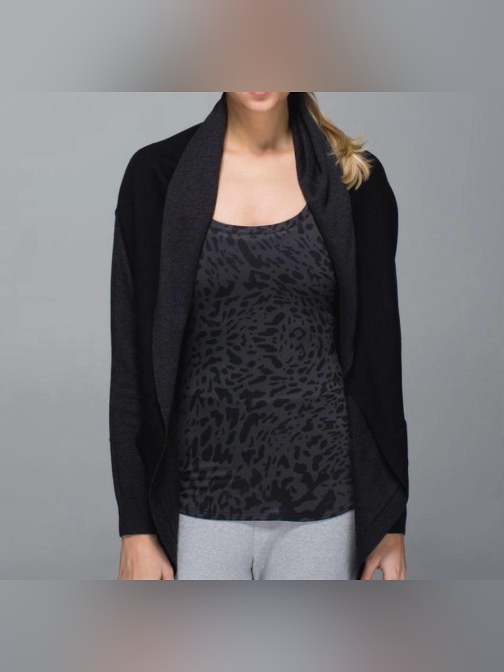 Lululemon Cabin Yogi Wrap Sweater Hoodie Soft Cozy Gym Athleisure Size 4 *Hole* - Picture 7 of 12